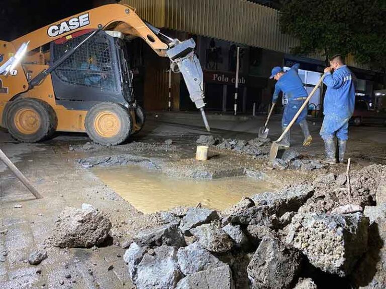 La eaav atendió cerca de 150 reportes por fugas de agua en el mes de agosto