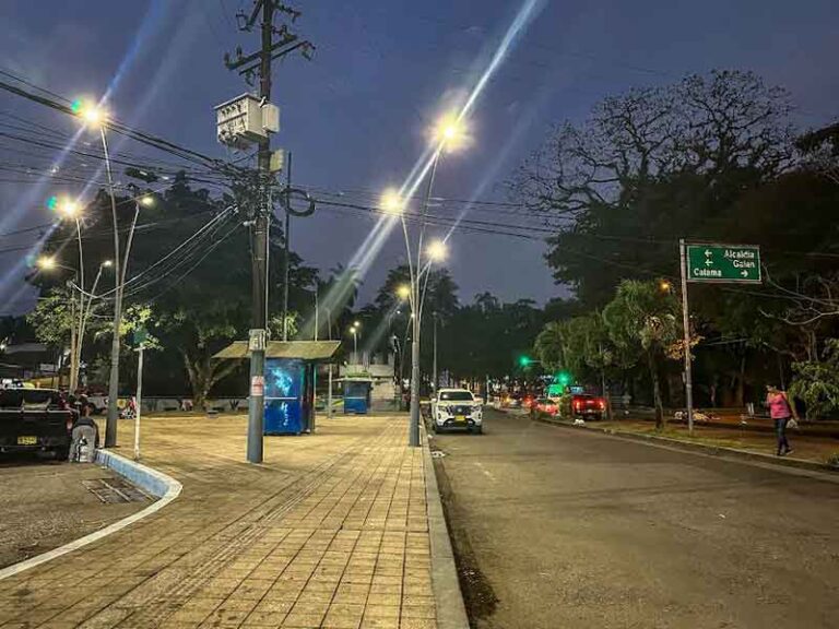 Con la instalación de 2.109 luminarias led se modernizará el alumbrado público en las comunas 2 y 3 de Villavicencio