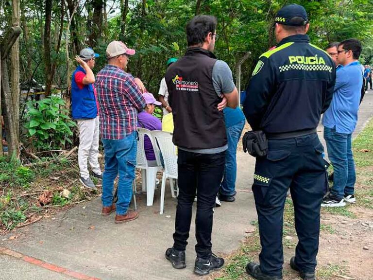 Autoridades desalojaron invasores en terreno frente a primavera urbana