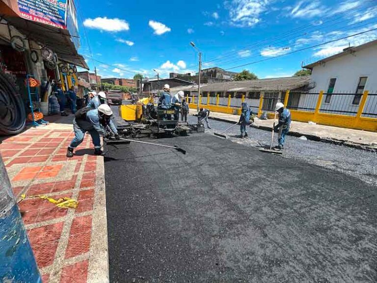 Como nueva está quedando importante vía del barrio san isidro