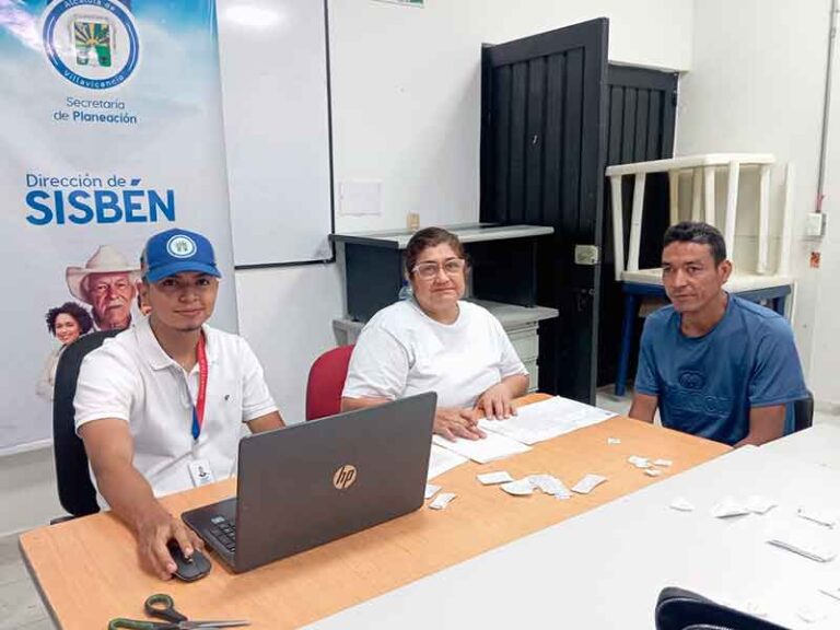Hasta el punto vive digital de Villa Fabiola llegan las jornadas de atención del Sisbén