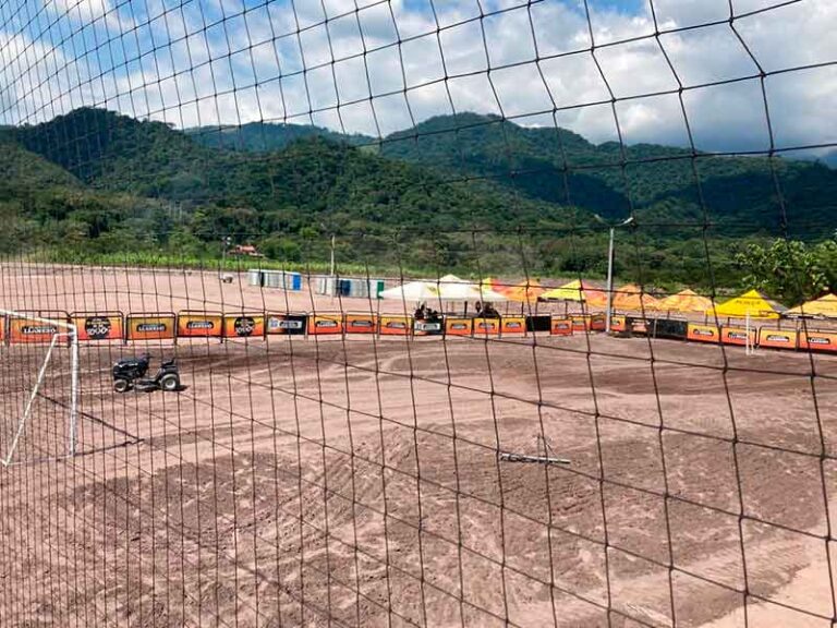 Este sábado iniciarán las competencias de vóley y fútbol playa en el festival de verano 2025