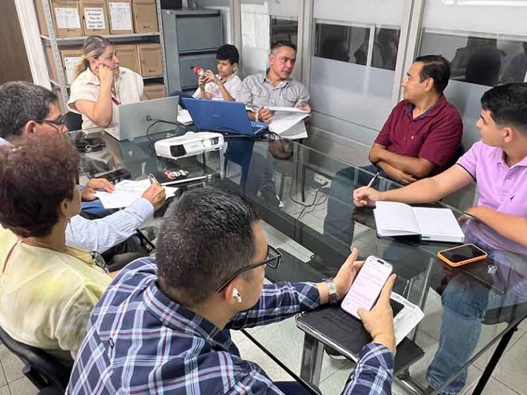 Planeación atendió inquietudes de parcelas de San Carlos sobre su legalización