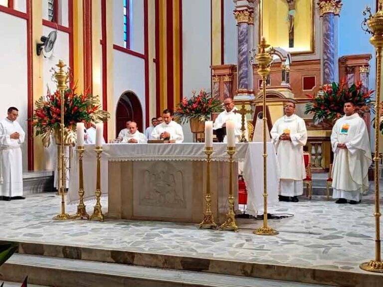 Gobierno municipal e iglesia católica invitan a participar en la programación religiosa de semana santa
