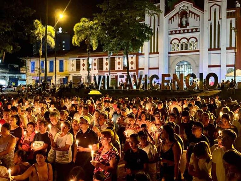 Alcaldía de Villavicencio acompaña homenaje póstumo al papa francisco organizado por la gobernación del meta