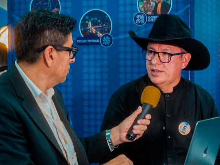 Inicia el nuevo programa radial ‘¿qué tal Villavo? ¡aquí está el alcalde!’