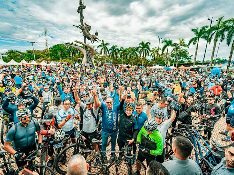 Con cerca de 17.000 pedalistas, se cumplió la séptima travesía ciclística bogotá-villavicencio