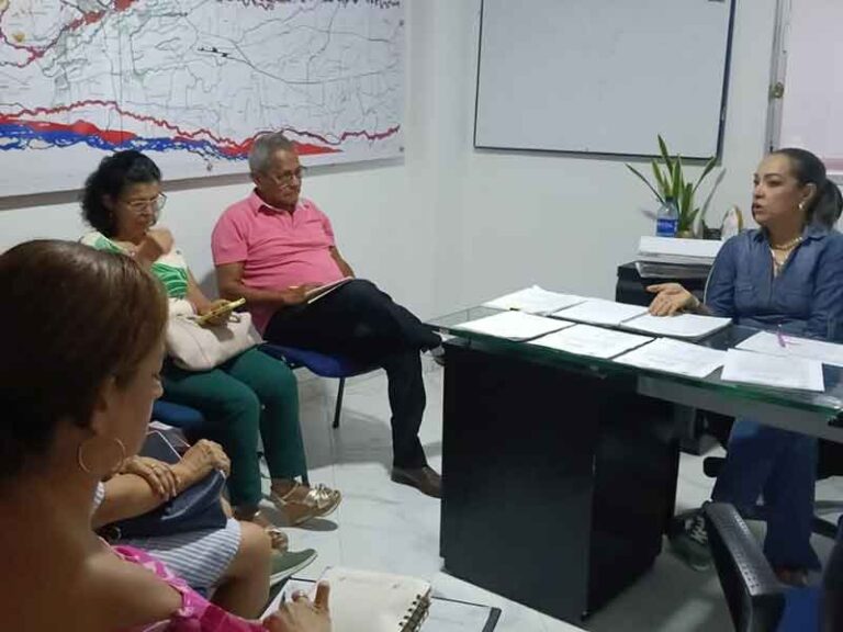 La dirección de formalización y mejoramiento integral de barrios atiende a la comunidad todos los jueves