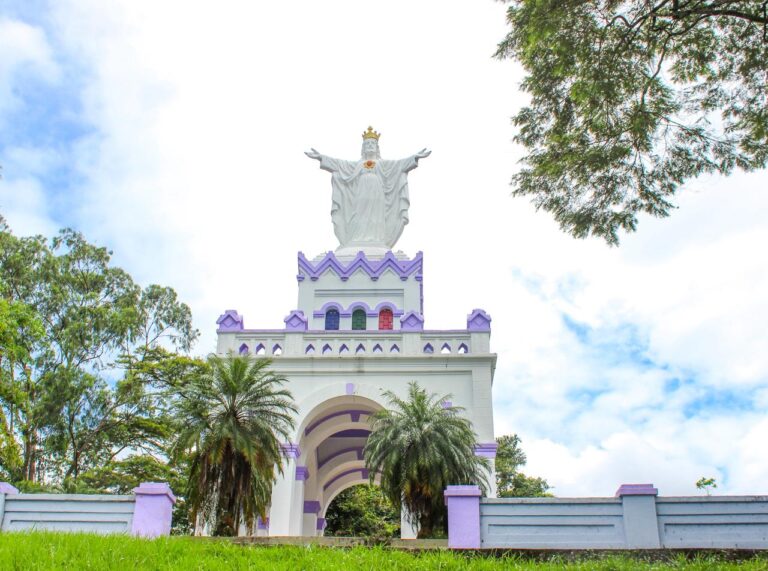 VILLAVICENCIO CONMEMORA LOS 76 AÑOS DEL MONUMENTO CRISTO REY