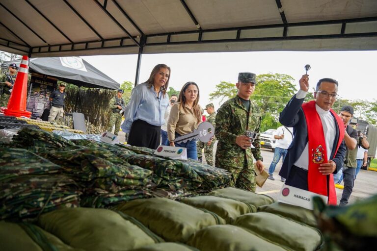 Gobernación del Meta fortalece al Ejército Nacional con vehículos y dotación para blindar zonas estratégicas del departamento.
